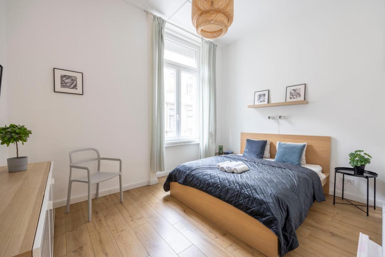 Central Grand Apartment With 5Bedrm 2Bathroom Budapeste Exterior foto