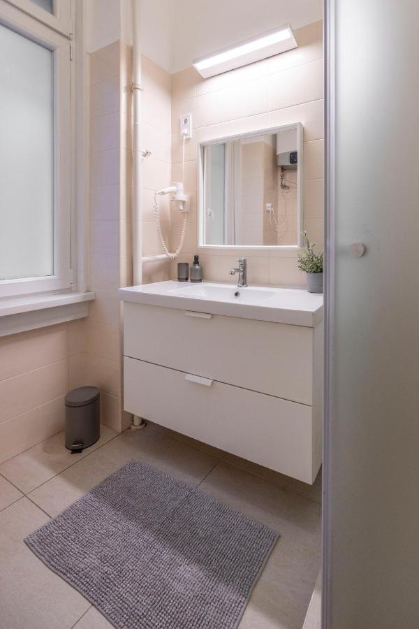 Central Grand Apartment With 5Bedrm 2Bathroom Budapeste Exterior foto