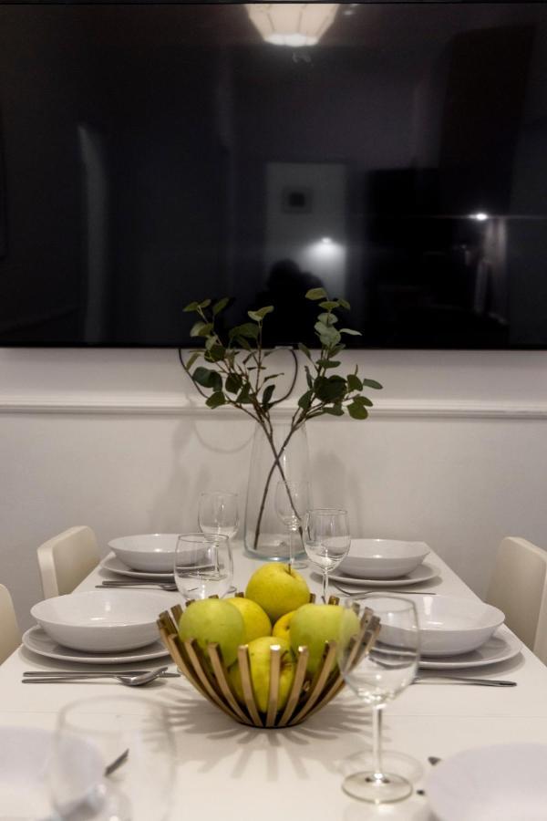 Central Grand Apartment With 5Bedrm 2Bathroom Budapeste Exterior foto
