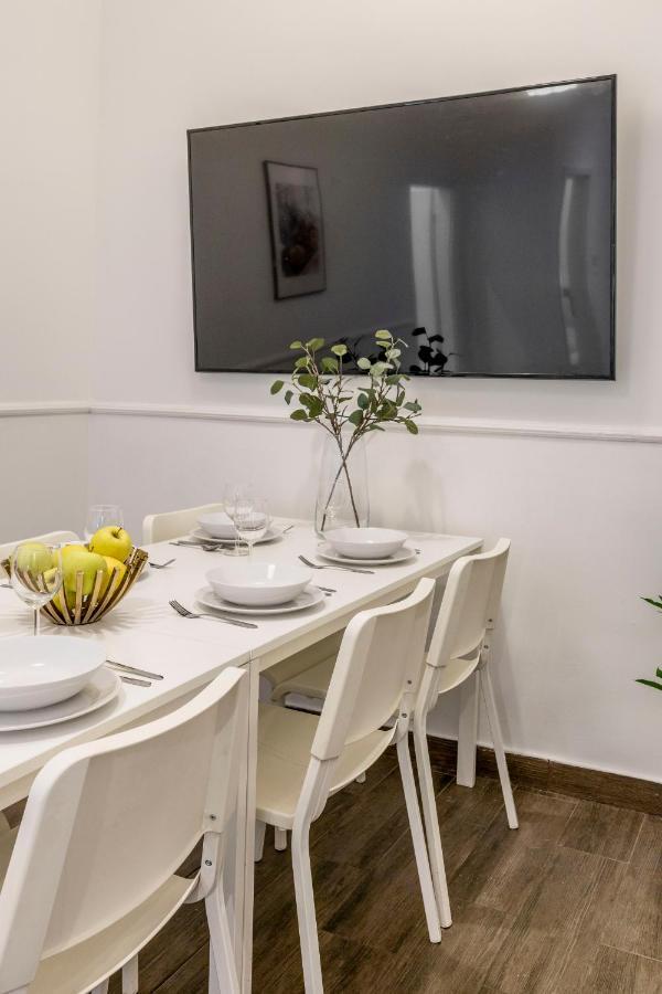 Central Grand Apartment With 5Bedrm 2Bathroom Budapeste Exterior foto