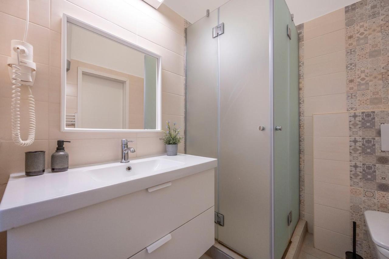 Central Grand Apartment With 5Bedrm 2Bathroom Budapeste Exterior foto